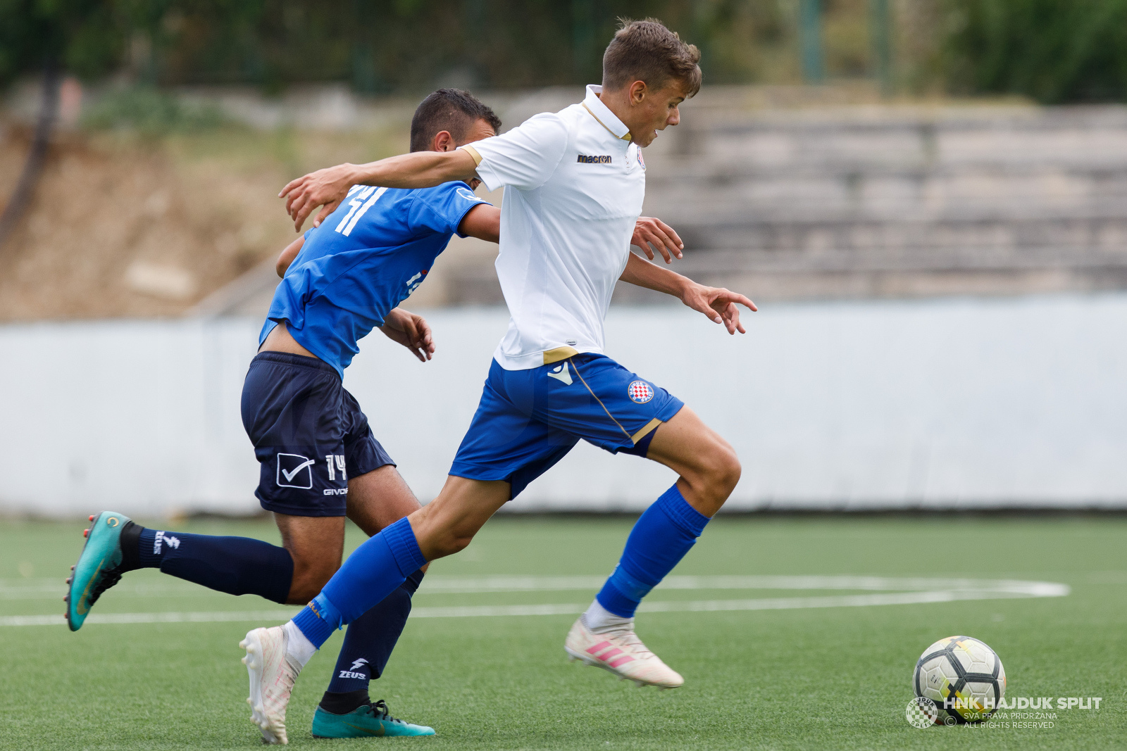 Juniori II i ml. pioniri: Hajduk - Junak