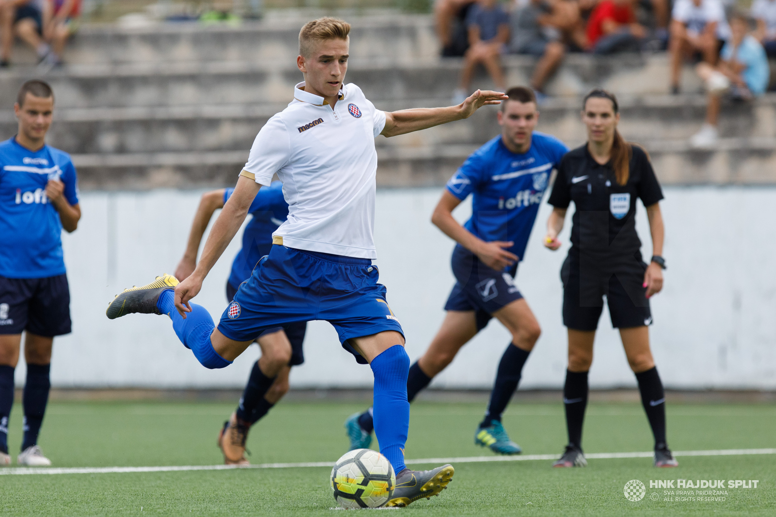 Juniori II i ml. pioniri: Hajduk - Junak