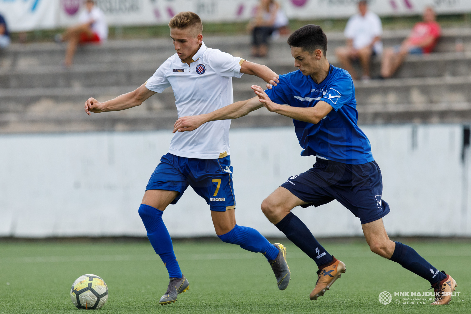 Juniori II i ml. pioniri: Hajduk - Junak