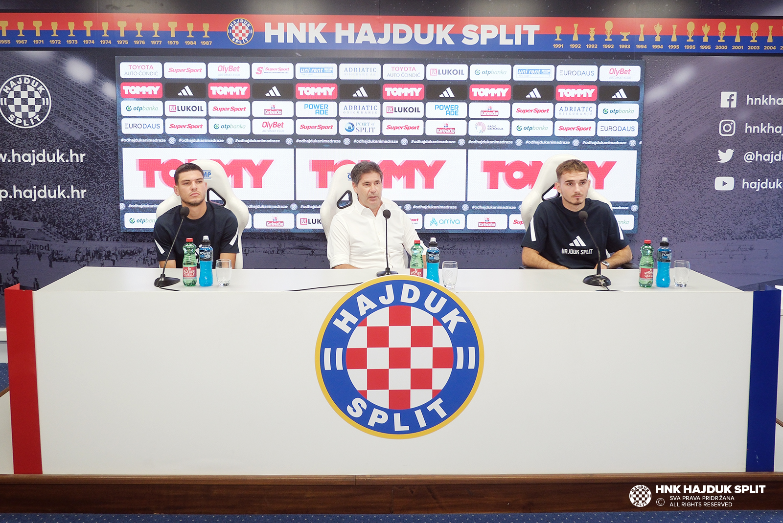 Predstavljanje Pajazitija i Karačića
