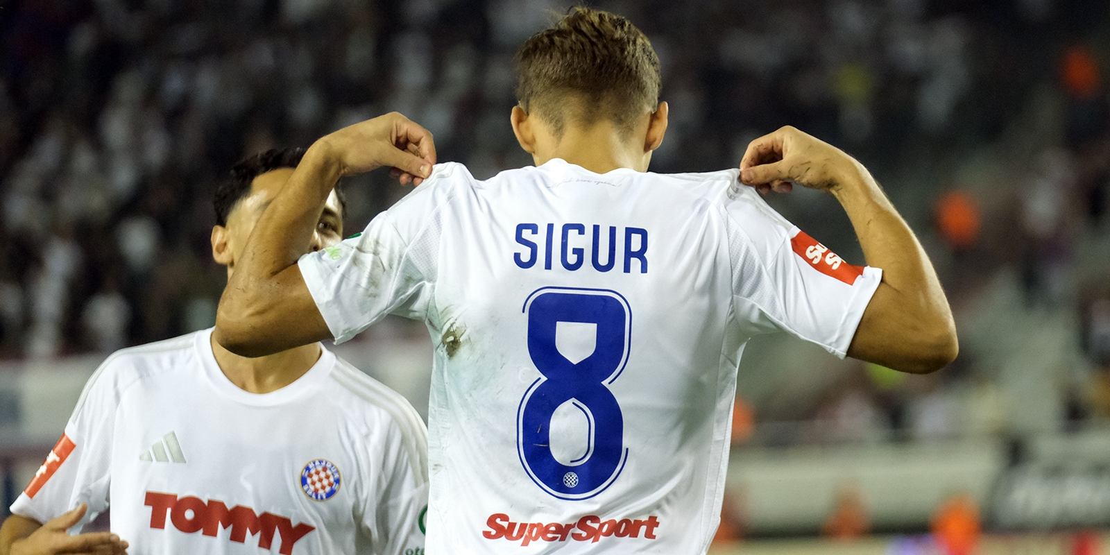 Niko Sigur asistent u trijumfu Kanade